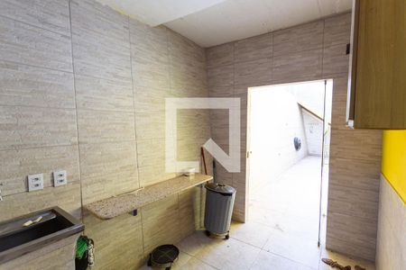 Casa à venda com 300m², 3 quartos e 2 vagas Casa à venda com 300m², 3 quartos e 2 vagasÁrea de Serviço