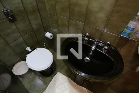 Casa à venda com 330m², 4 quartos e 3 vagasLavabo - Casa 1