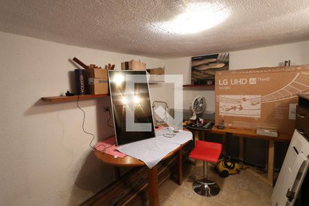 Casa à venda com 330m², 4 quartos e 3 vagasPorão