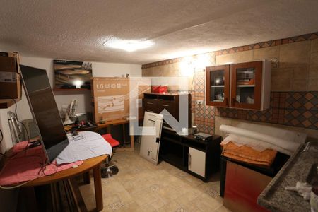 Casa à venda com 330m², 4 quartos e 3 vagasPorão