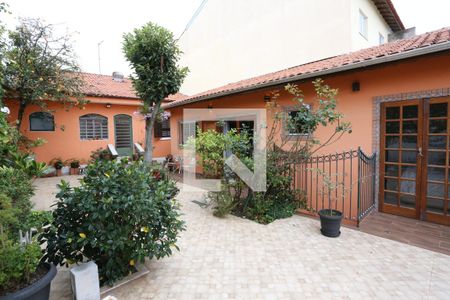 Casa à venda com 330m², 4 quartos e 3 vagasQuintal/Jardim