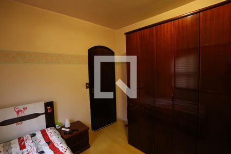 Casa à venda com 330m², 4 quartos e 3 vagasQuarto 2 - Casa 1