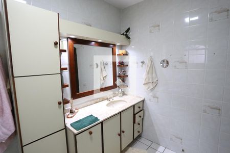 Casa à venda com 330m², 4 quartos e 3 vagasBanheiro 1 - Casa 1