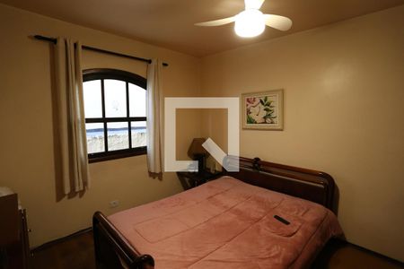 Casa à venda com 330m², 4 quartos e 3 vagasQuarto 1 - Casa 1