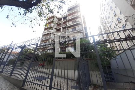 Apartamento à venda com 165m², 3 quartos e 1 vaga Apartamento à venda com 165m², 3 quartos e 1 vagaFachada