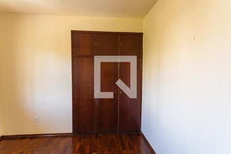 Apartamento à venda com 110m², 3 quartos e 1 vaga Apartamento à venda com 110m², 3 quartos e 1 vagaArmário do Quarto 2