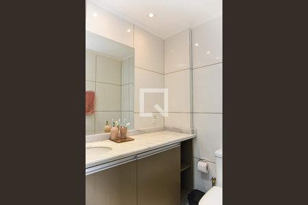 Apartamento à venda com 75m², 2 quartos e 1 vaga Apartamento à venda com 75m², 2 quartos e 1 vagaBanheiro da Suíte