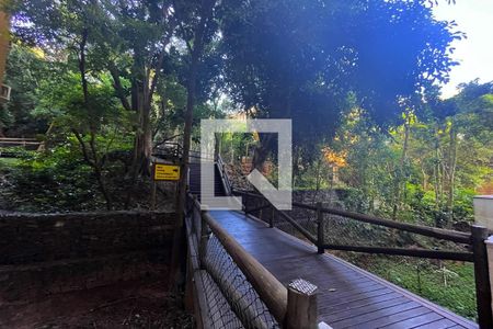 Apartamento à venda com 72m², 2 quartos e 1 vagaÁrea comum