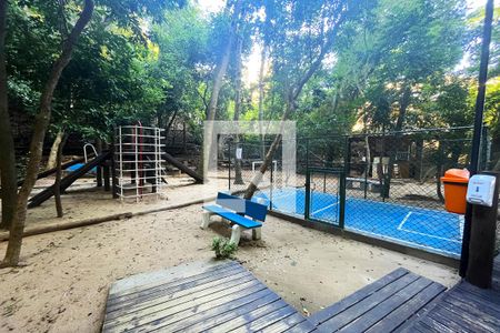 Apartamento à venda com 72m², 2 quartos e 1 vagaÁrea Comum - Playground