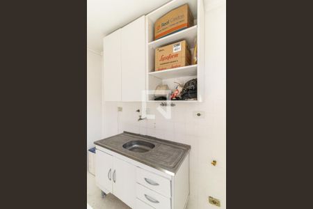 Apartamento para alugar com 36m², 1 quarto e 1 vaga Apartamento para alugar com 36m², 1 quarto e 1 vagaCozinha - Armários