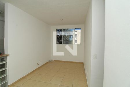 Sala de apartamento para alugar com 2 quartos, 45m² em Vargem Pequena, Rio de Janeiro