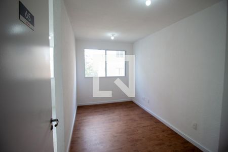 Sala de apartamento para alugar com 2 quartos, 41m² em Colônia (zona Leste), São Paulo
