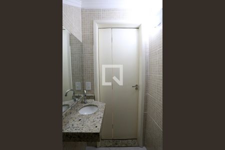 Casa à venda com 80m², 2 quartos e 2 vagasLavabo