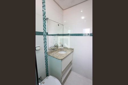 Casa à venda com 80m², 2 quartos e 2 vagasBanheiro da Suíte 2