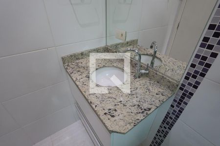 Casa à venda com 80m², 2 quartos e 2 vagasBanheiro da Suíte 1