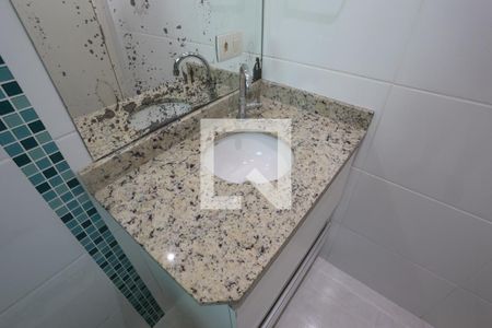 Casa à venda com 80m², 2 quartos e 2 vagasBanheiro da Suíte 2