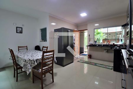 Casa à venda com 250m², 3 quartos e 6 vagasCozinha