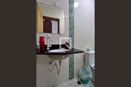 Casa à venda com 250m², 3 quartos e 6 vagasSuíte 2 - Banheiro