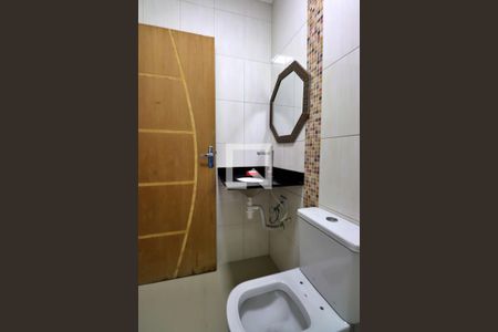 Casa à venda com 250m², 3 quartos e 6 vagasBanheiro Social