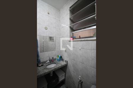 Apartamento à venda com 73m², 2 quartos e 1 vagaBanheiro Social