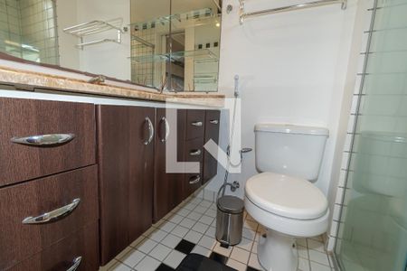 Apartamento à venda com 80m², 3 quartos e 2 vagasDetalhe do Banheiro da Suite