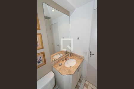 Apartamento à venda com 80m², 3 quartos e 2 vagasBanheiro