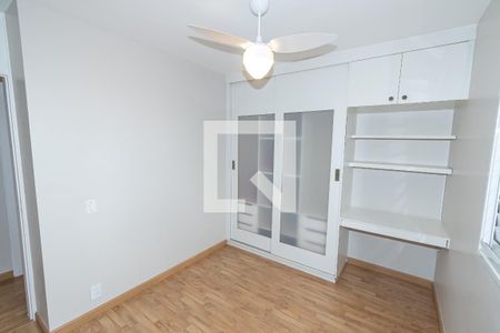 Apartamento à venda com 80m², 3 quartos e 2 vagasQuarto 2