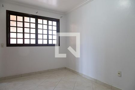 Casa de condomínio à venda com 300m², 4 quartos e 2 vagasQuarto 1