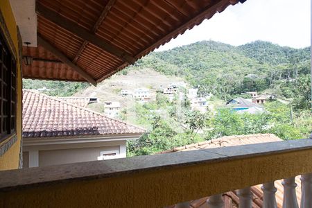 Casa de condomínio à venda com 300m², 4 quartos e 2 vagasVista do quarto 2