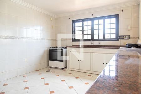 Casa de condomínio à venda com 300m², 4 quartos e 2 vagasCozinha