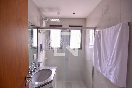 Apartamento à venda com 250m², 3 quartos e 4 vagas Apartamento à venda com 250m², 3 quartos e 4 vagasSuite Quarto 1