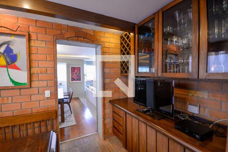 Apartamento à venda com 250m², 3 quartos e 4 vagas Apartamento à venda com 250m², 3 quartos e 4 vagasCopa