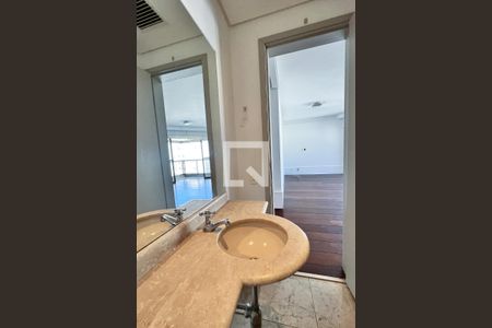 Lavabo de apartamento para alugar com 4 quartos, 193m² em Indianópolis, São Paulo