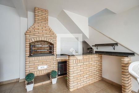 Casa à venda com 242m², 3 quartos e 6 vagas Casa à venda com 242m², 3 quartos e 6 vagasChurrasqueira