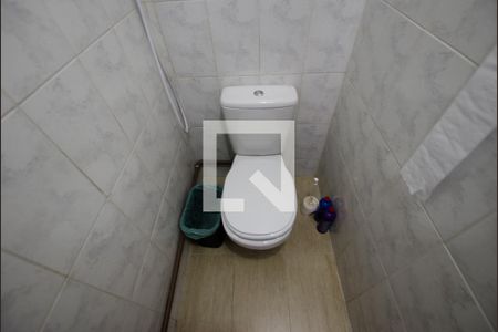 Casa à venda com 104m², 3 quartos e 2 vagasBanheiro de Serviço