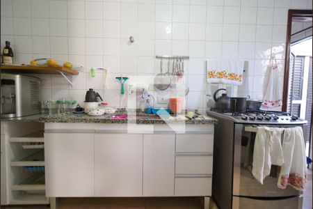 Casa à venda com 104m², 3 quartos e 2 vagasCozinha