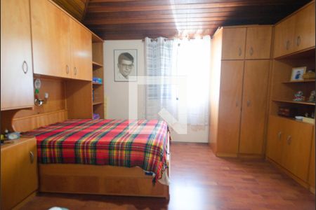 Casa à venda com 104m², 3 quartos e 2 vagasQuarto 1