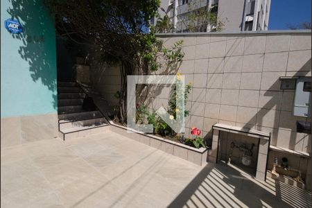 Casa à venda com 104m², 3 quartos e 2 vagasQuintal