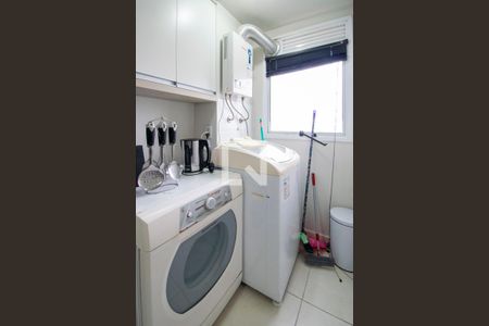 Apartamento à venda com 60m², 2 quartos e 1 vaga Apartamento à venda com 60m², 2 quartos e 1 vagaÁrea de Serviço