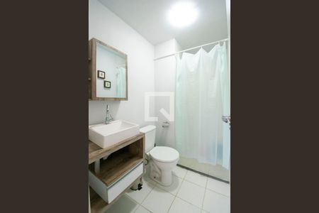 Apartamento à venda com 60m², 2 quartos e 1 vaga Apartamento à venda com 60m², 2 quartos e 1 vagaBanheiro Social