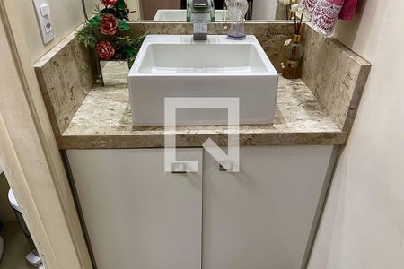 Apartamento à venda com 52m², 2 quartos e 1 vaga Apartamento à venda com 52m², 2 quartos e 1 vagaBanheiro