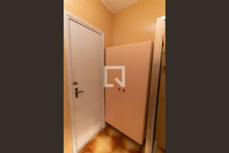 Casa à venda com 60m², 2 quartos e sem vaga Casa à venda com 60m², 2 quartos e sem vagaBanheiro