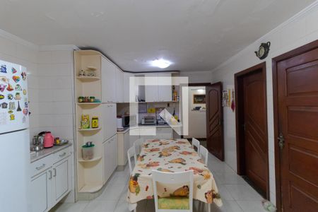 Casa à venda com 358m², 4 quartos e 3 vagas Casa à venda com 358m², 4 quartos e 3 vagasCozinha