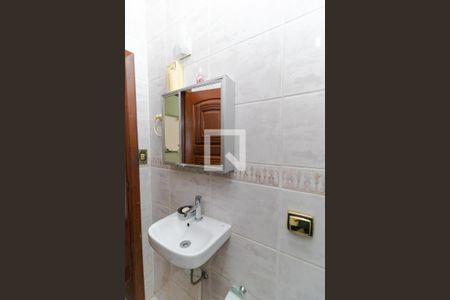 Casa à venda com 358m², 4 quartos e 3 vagas Casa à venda com 358m², 4 quartos e 3 vagasBanheiro