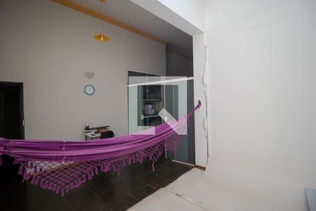 Casa à venda com 358m², 4 quartos e 3 vagas Casa à venda com 358m², 4 quartos e 3 vagasSalas Íntimas