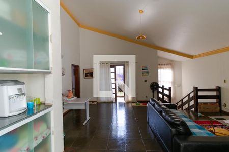 Casa à venda com 358m², 4 quartos e 3 vagas Casa à venda com 358m², 4 quartos e 3 vagasSalas Íntimas