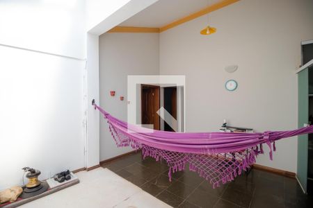 Casa à venda com 358m², 4 quartos e 3 vagas Casa à venda com 358m², 4 quartos e 3 vagasSalas Íntimas