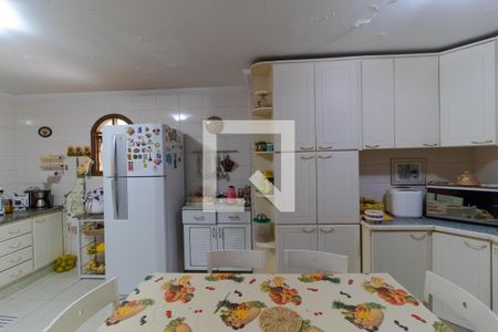 Casa à venda com 358m², 4 quartos e 3 vagas Casa à venda com 358m², 4 quartos e 3 vagasCozinha