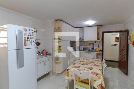 Casa à venda com 358m², 4 quartos e 3 vagas Casa à venda com 358m², 4 quartos e 3 vagasCozinha