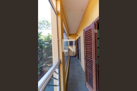 Casa à venda com 358m², 4 quartos e 3 vagas Casa à venda com 358m², 4 quartos e 3 vagasSacada das Suítes 02 e 03